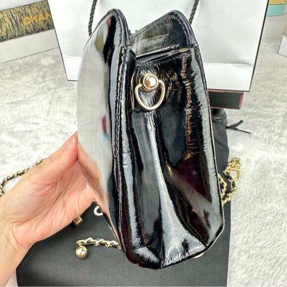 CHANEL Black Patent Leather Pouch Clutch Crossbody Bag with chain AUTHENTIC - Picture 7 of 16